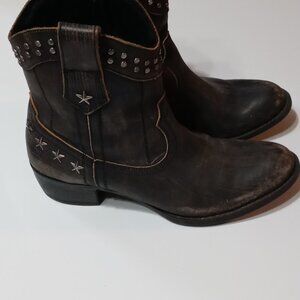 GUESS Black Ankle Boots Distressed 8M RETRO
